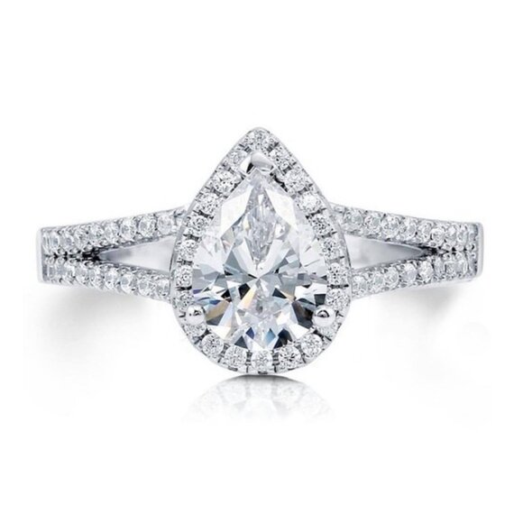 Women's White Zirconia Teardrop/Pear Shaped Cut Ring on a Split Silver Band - Picture 2 of 9